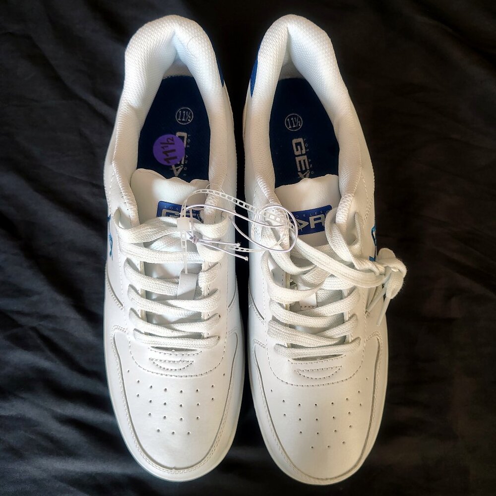 NWT Mens LA Gear Size 11.5 Color White/Blue Classic Logos Shoes